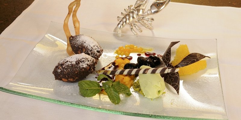 Schönes Rest. mit Seeblick