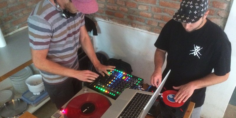 Kleine Vintage-Bar nähe Hbf bis 40 Personen