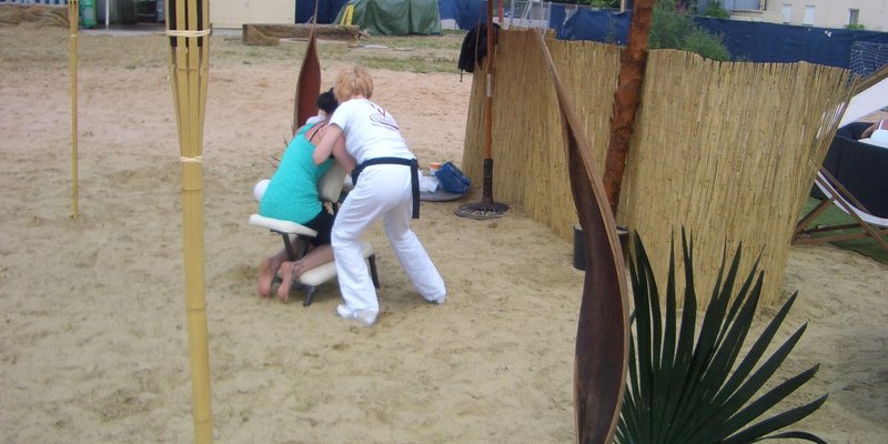 Mobile massage lounge for your event Mobile massage lounge for your event