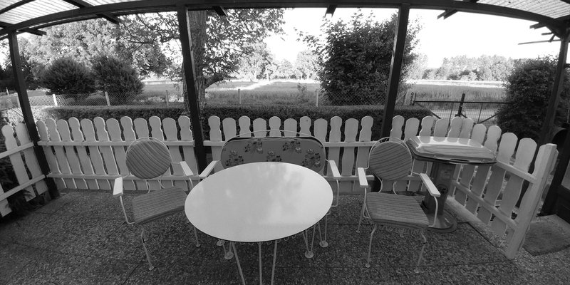 GDR bungalow, compl. original set up 