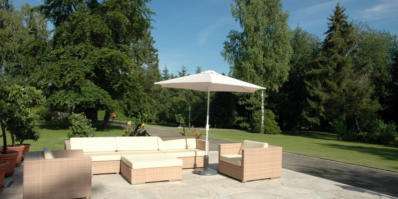 Idyllic country estate with a 20,000 m² Park