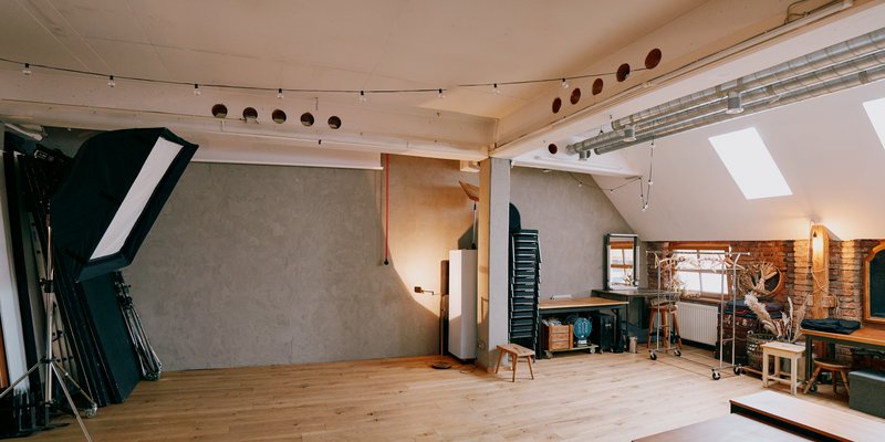 Studio in historic farmyard in the city