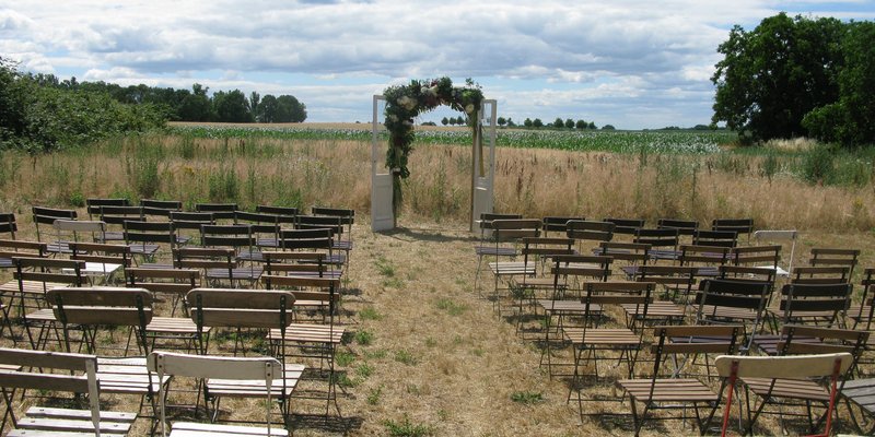 Hofgut near Berlin for weddings & seminars