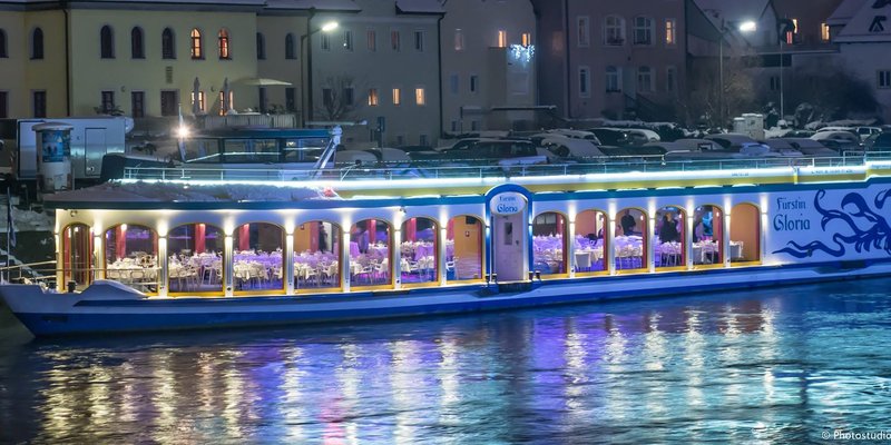 Ein Schiff für alle Fälle!